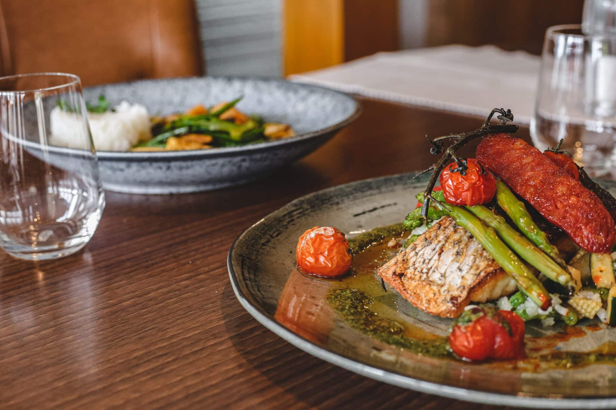 un plat de poisson